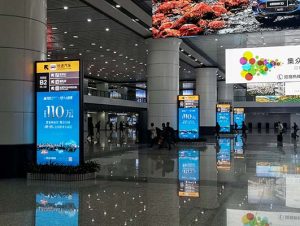 The gap between the potential of LED totem market and its actual application