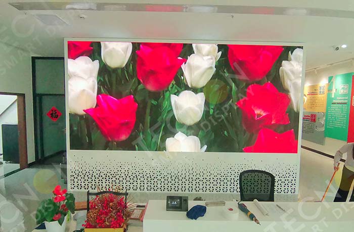 Indoor LED Display Enhances Front Desk Experience and Brand Image