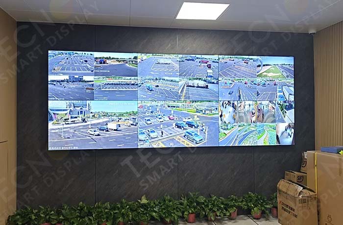 indoor video wall at Gehu Expressway Service Area