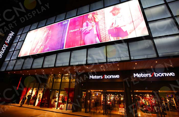 Billboard Installed for Metersbonwe Store
