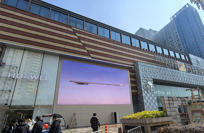 Fixed Large LED Screen transform blank walls into brand display spaces